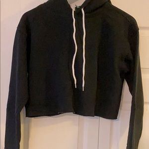 Cropped black sweatshirt size XS